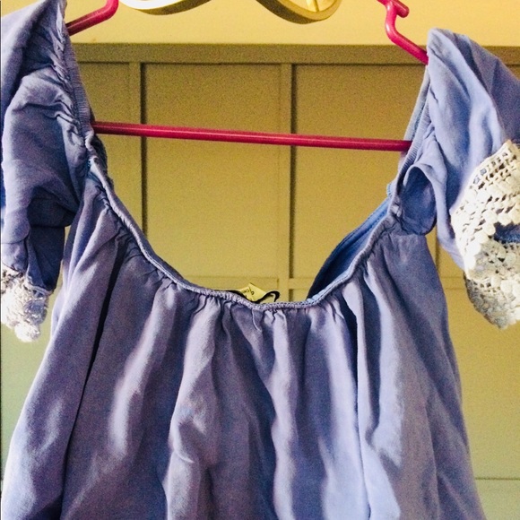 Lulu’s off the shoulder crop top S great condition - Picture 4 of 5